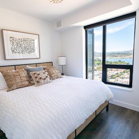 קלונה Awesome View 21 Two Bedroom One Bath Downtown Lake View Near Beach מראה חיצוני תמונה