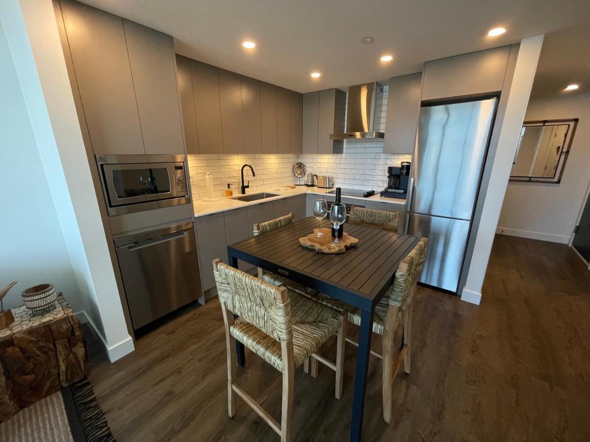 קלונה Awesome View 21 Two Bedroom One Bath Downtown Lake View Near Beach מראה חיצוני תמונה